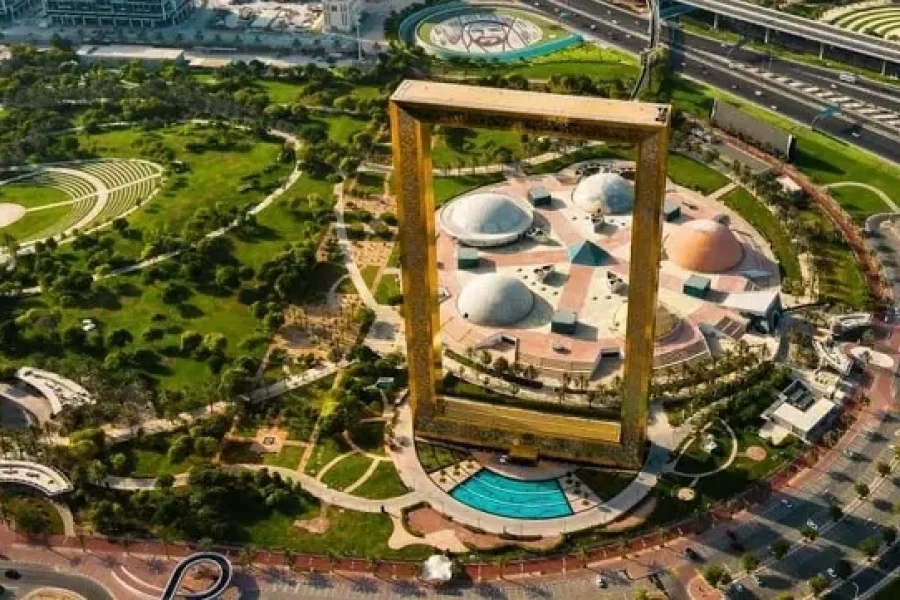 Discover Dubai Parks and Resorts: Enjoy 2 Parks in 1 Day