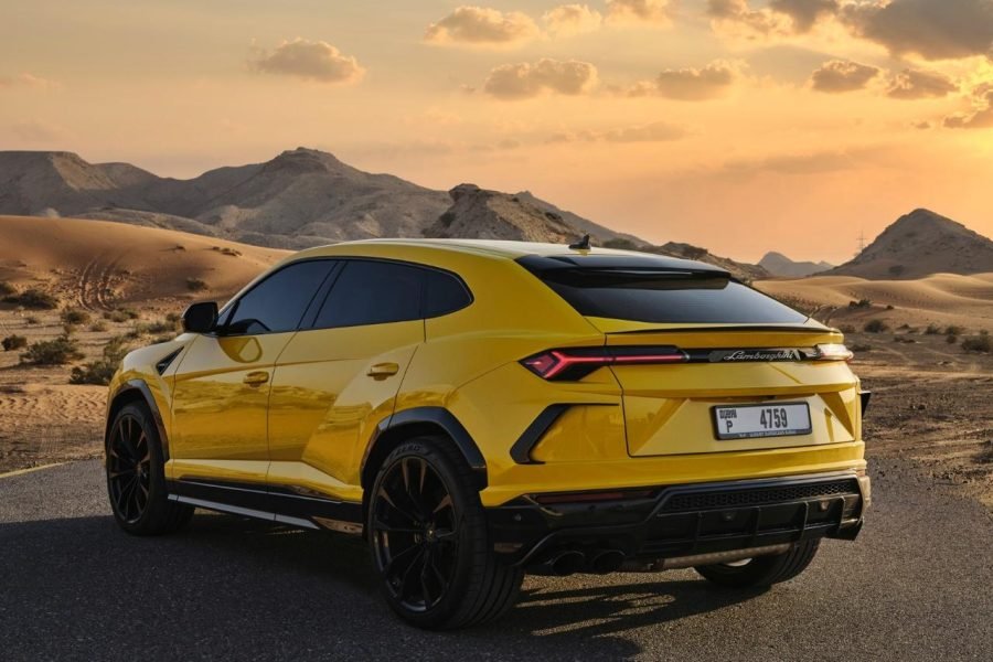 Lamborghini Urus model 2023