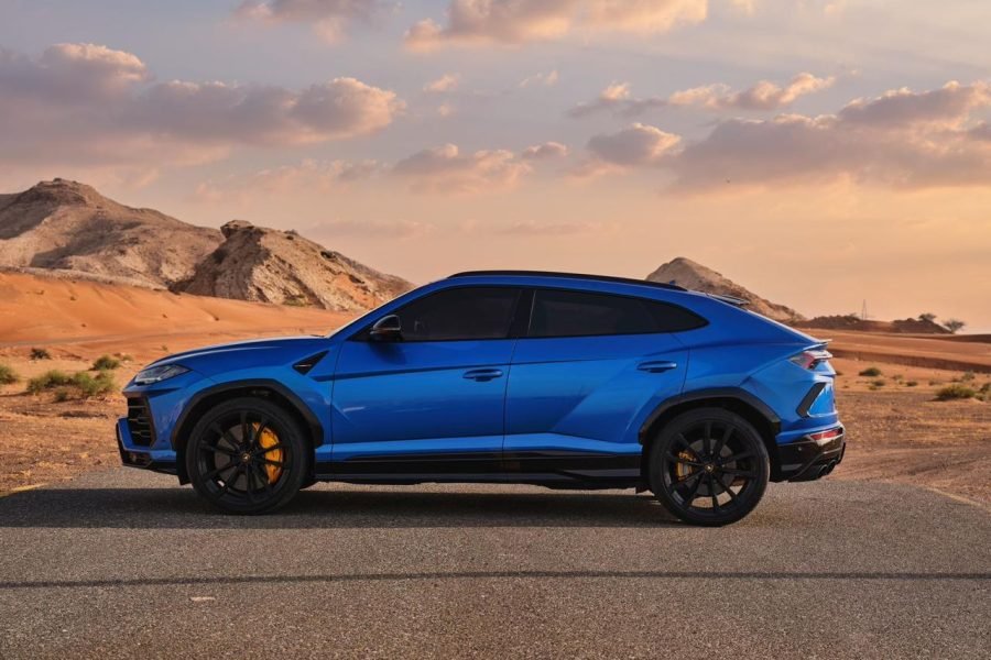 Lamborghini Urus model 2023