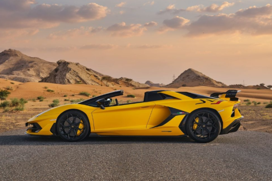 Lamborghini Aventador SVJ Roadster